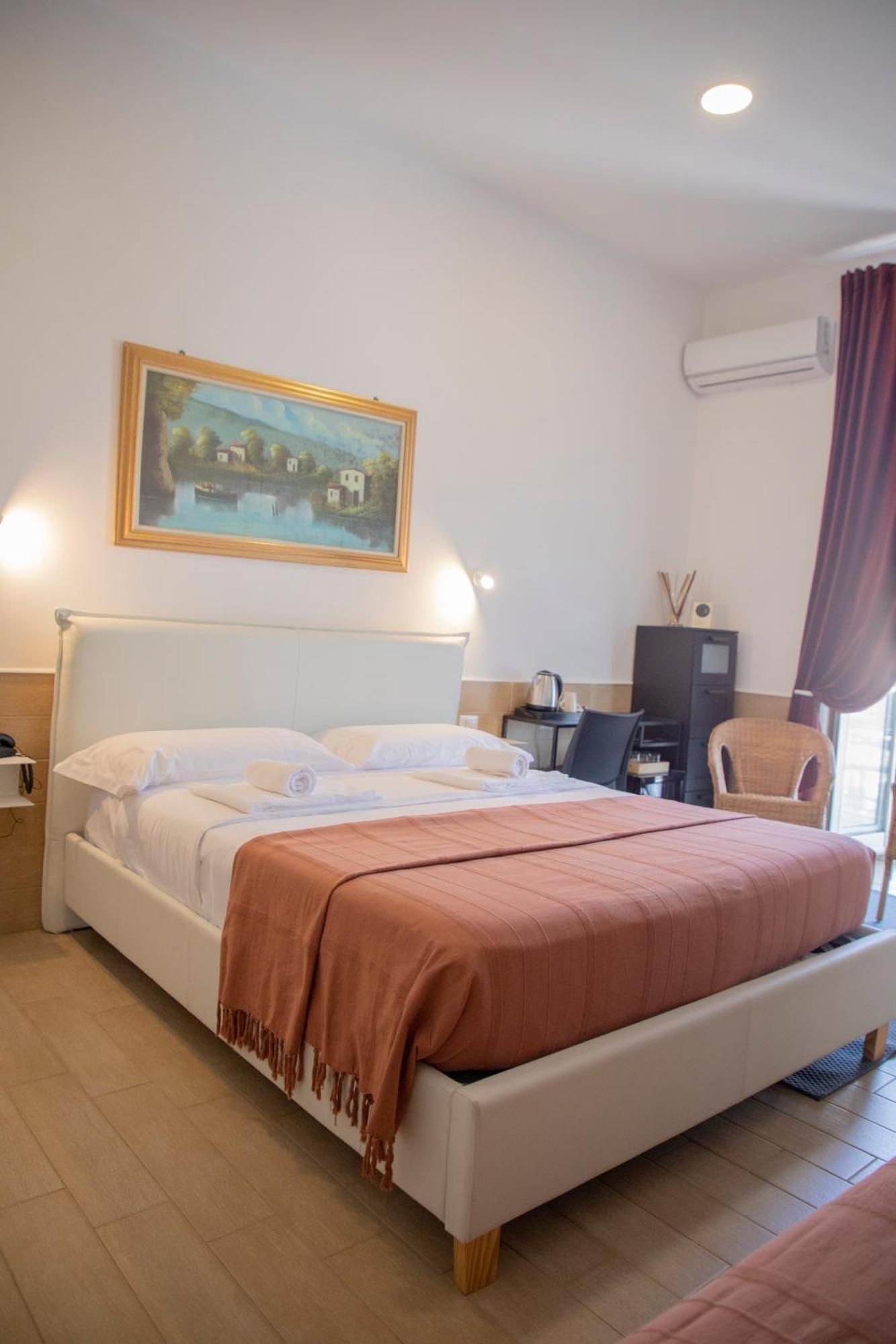 H22 Hotel Napoli Ngoại thất bức ảnh